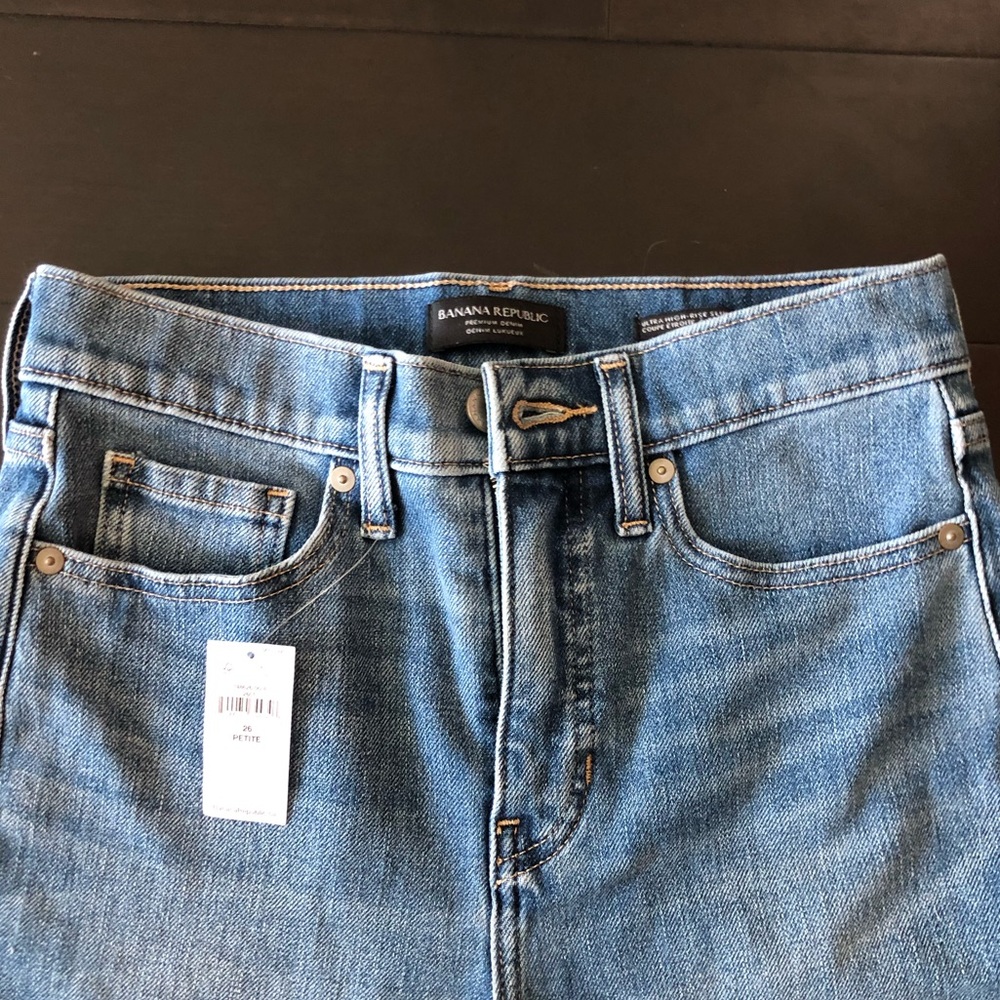 BNWT. BANANA REPUBLIC DENIM PETITE
